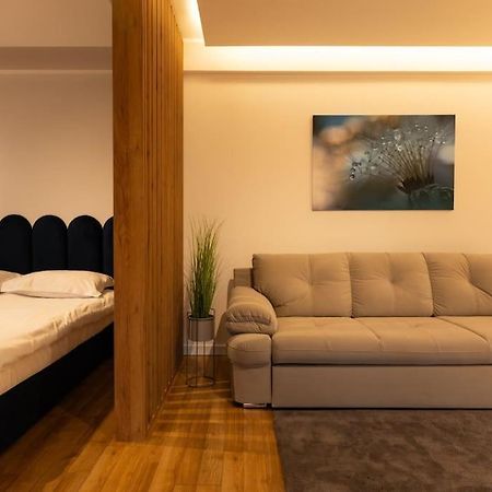Nest Inn Azure Apartment Cluj-Napoca Luaran gambar