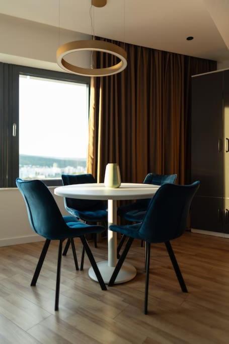 Nest Inn Azure Apartment Cluj-Napoca Luaran gambar