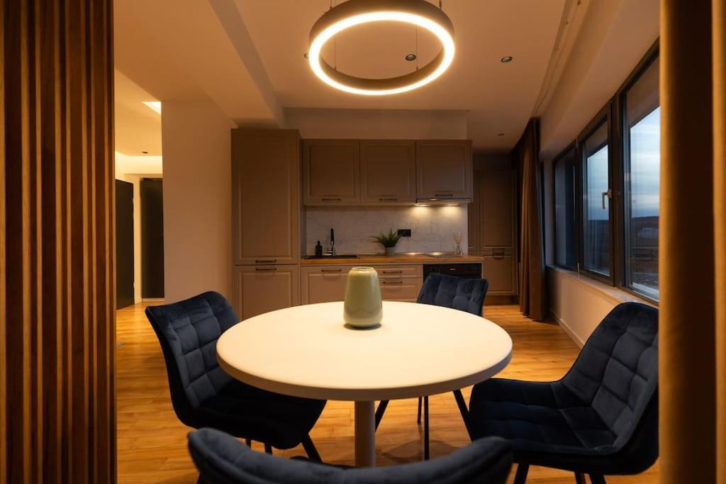 Nest Inn Azure Apartment Cluj-Napoca Luaran gambar